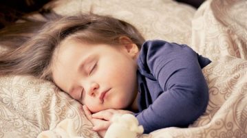 Как подготовить малыша ко сну